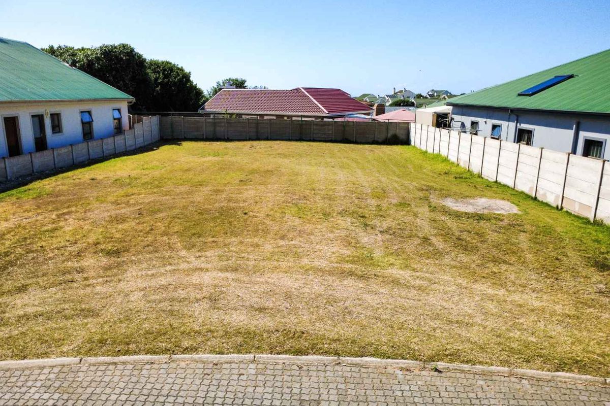 Vacant stand for sale in Berrisford Place. - Photo 2