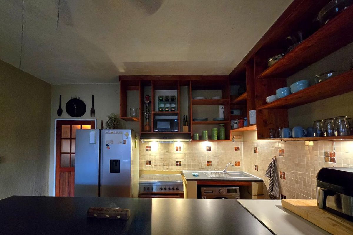 Comfortable 3-Bedroom Living in the Heart of Roseacre - Photo 5