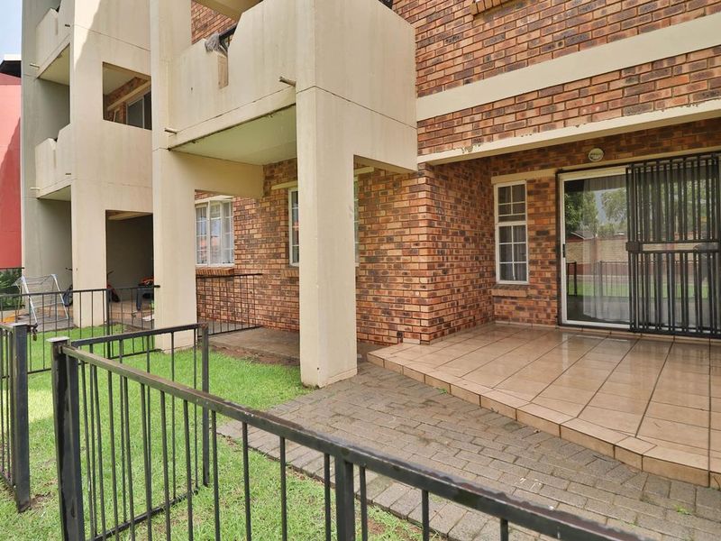 Lovely ground floor 2Bedroom Apartment for Sale - Photo 6