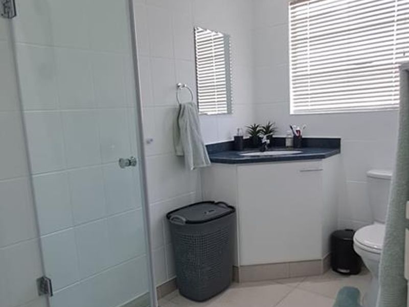 "Exquisite Bassonia Gem: Dual Homes, Unmatched Security!" - Photo 10