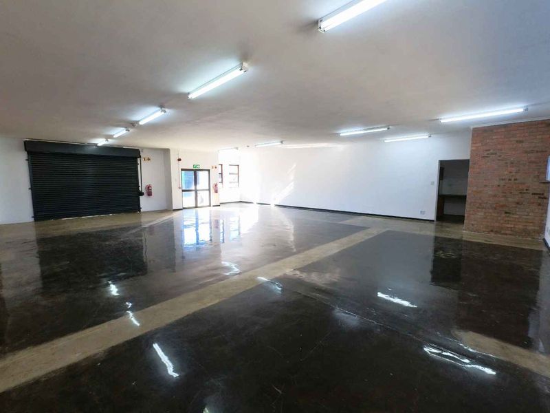 153sqm Warehouse space to let - Montague Gardens - Photo 9