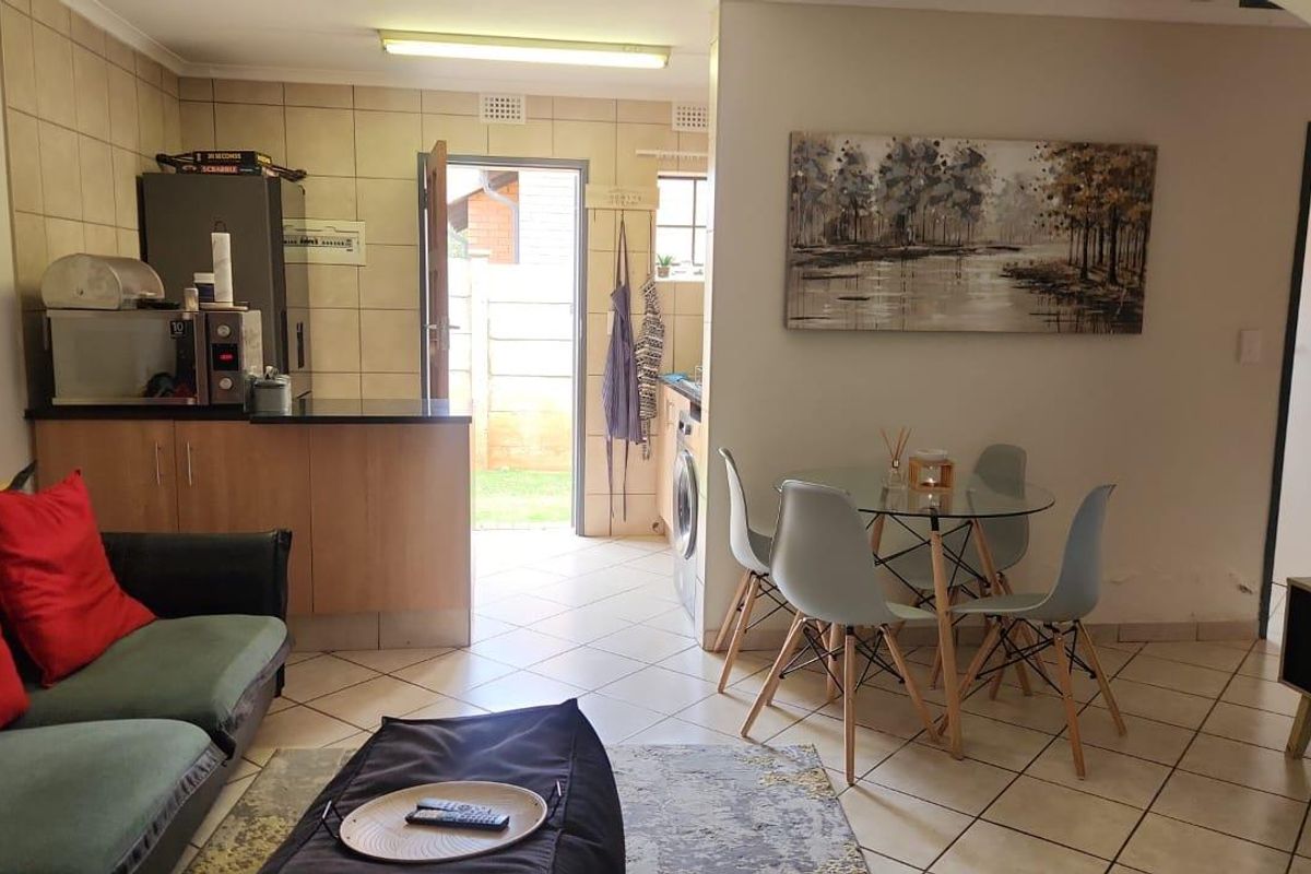 3 Bedroom Townhouse To Rent in Chantelle - Photo 5