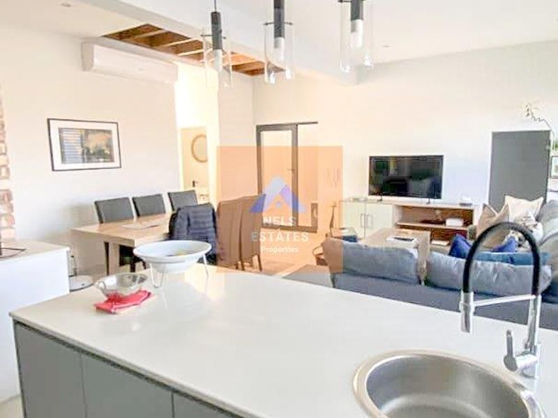 Spacious Townhouse with Stunning Dune Views For Sale in Kramersdorf, Swakopmund - Photo 4