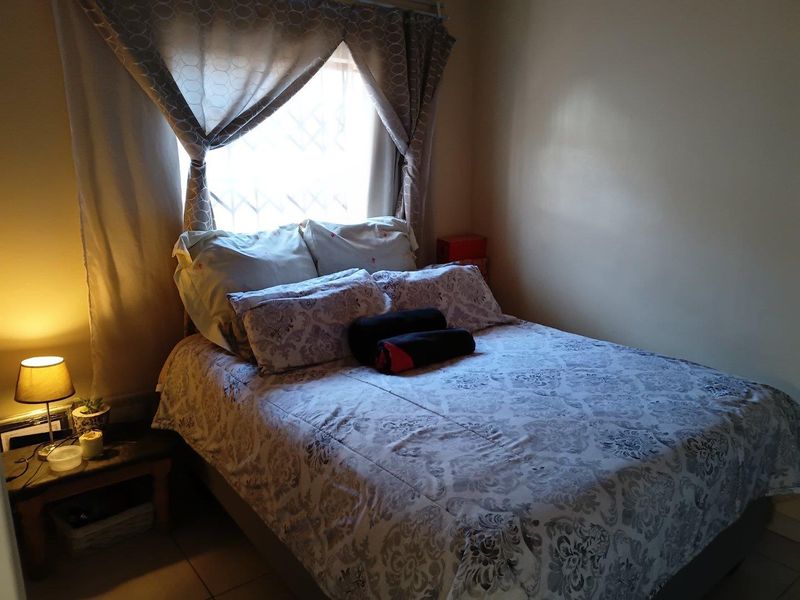 Clayville Ext 45 - R 950 000 , 3 bed Family Home - Photo 9