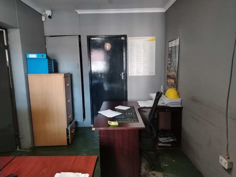 Prime Warehouse Lease in Alrode South: Elevate Your Business! - Photo 8