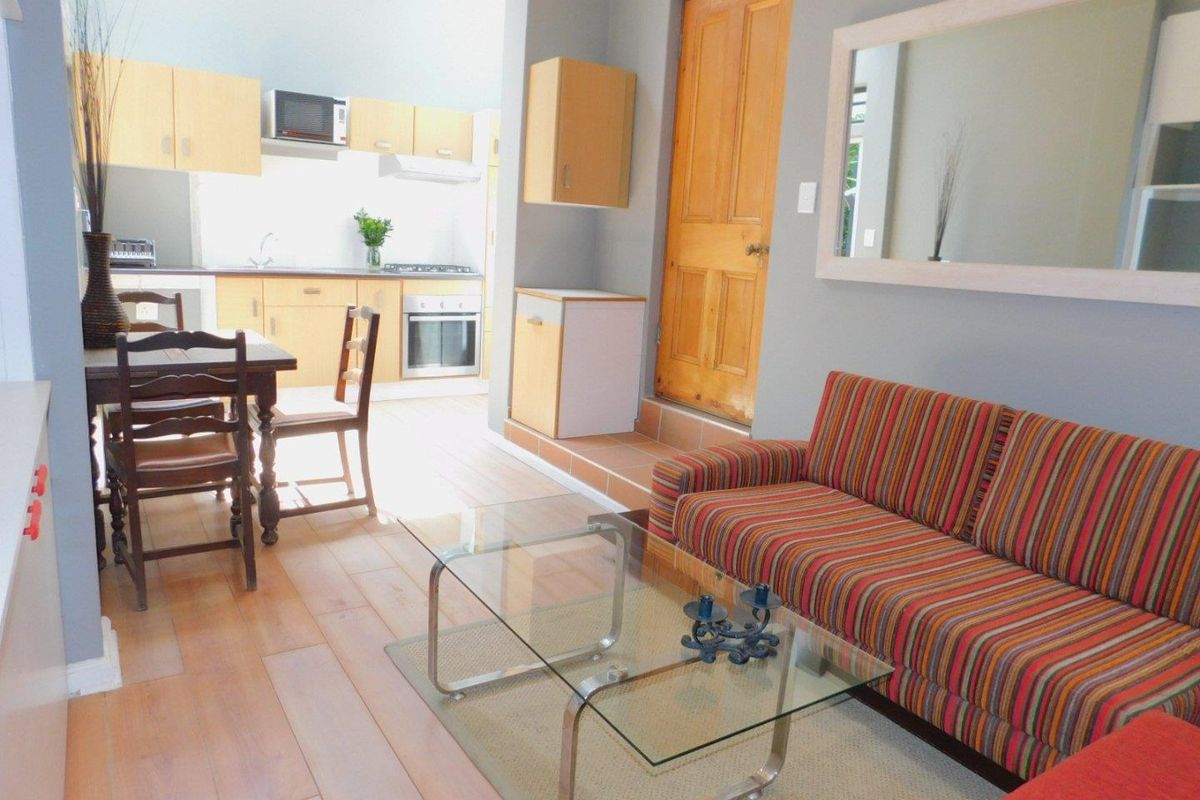 Charming 1 bedroom Garden Apartment available in the Heart of Craighall - Photo 4