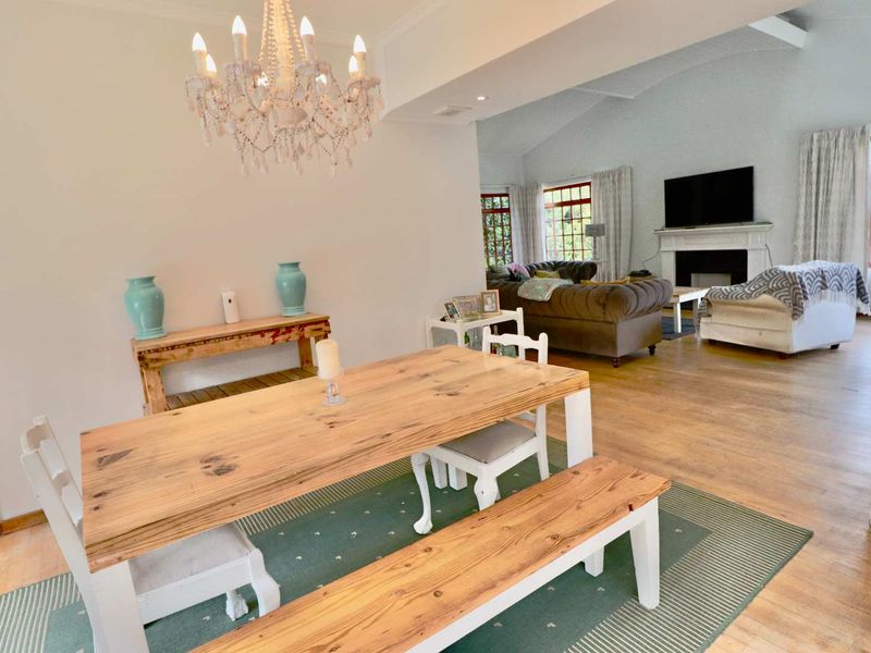 UNFURNISHED house with separate cottage - Photo 9