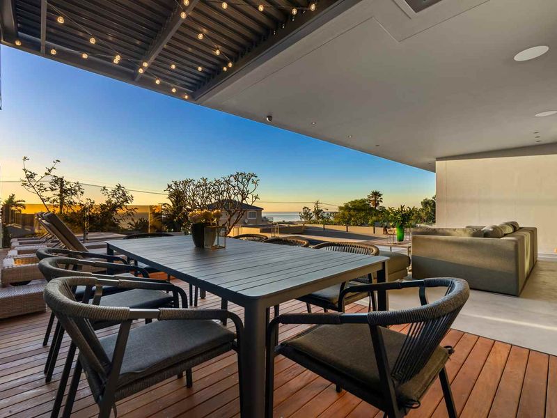 STYLISH NEW HOME WITH BEAUTIFUL FEATURES - Photo 8