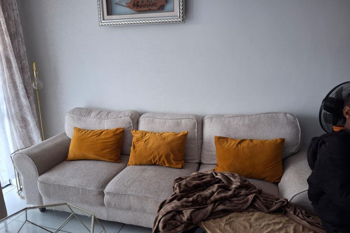 3 BEDROOM TOWNHOUSE FOR SALE IN GREENKLOOF, MOOIKLOOF - Photo 2