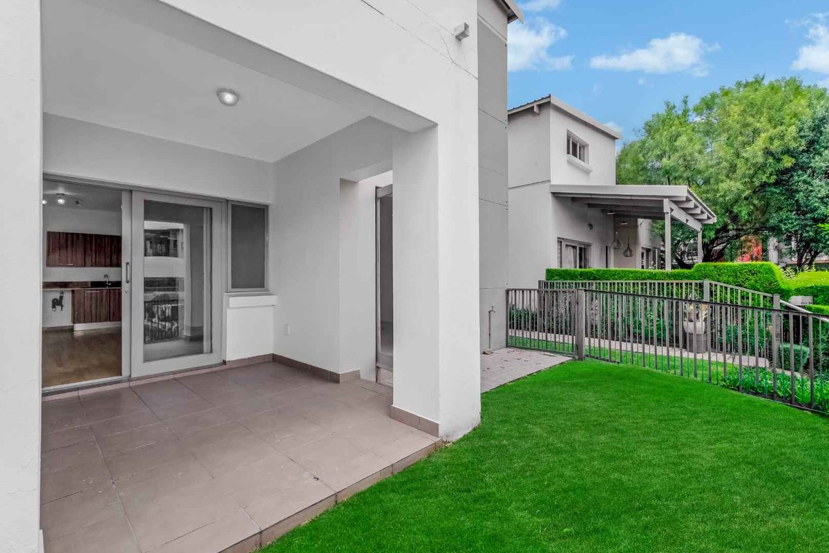 2 BEDROOM APARTMENT IN A FABULOUS LOCATION - Photo 2