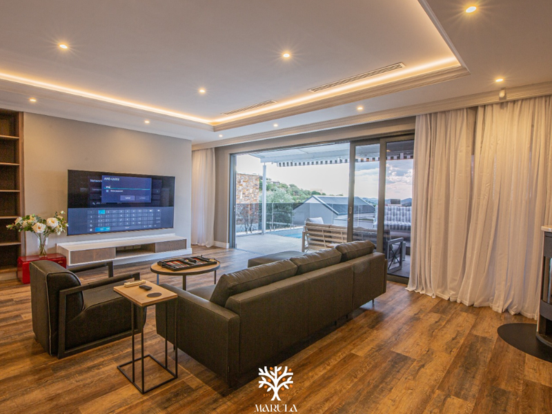 Luxury Villa Living at Am Weinberg | N$110 000 Per Month - Photo 2