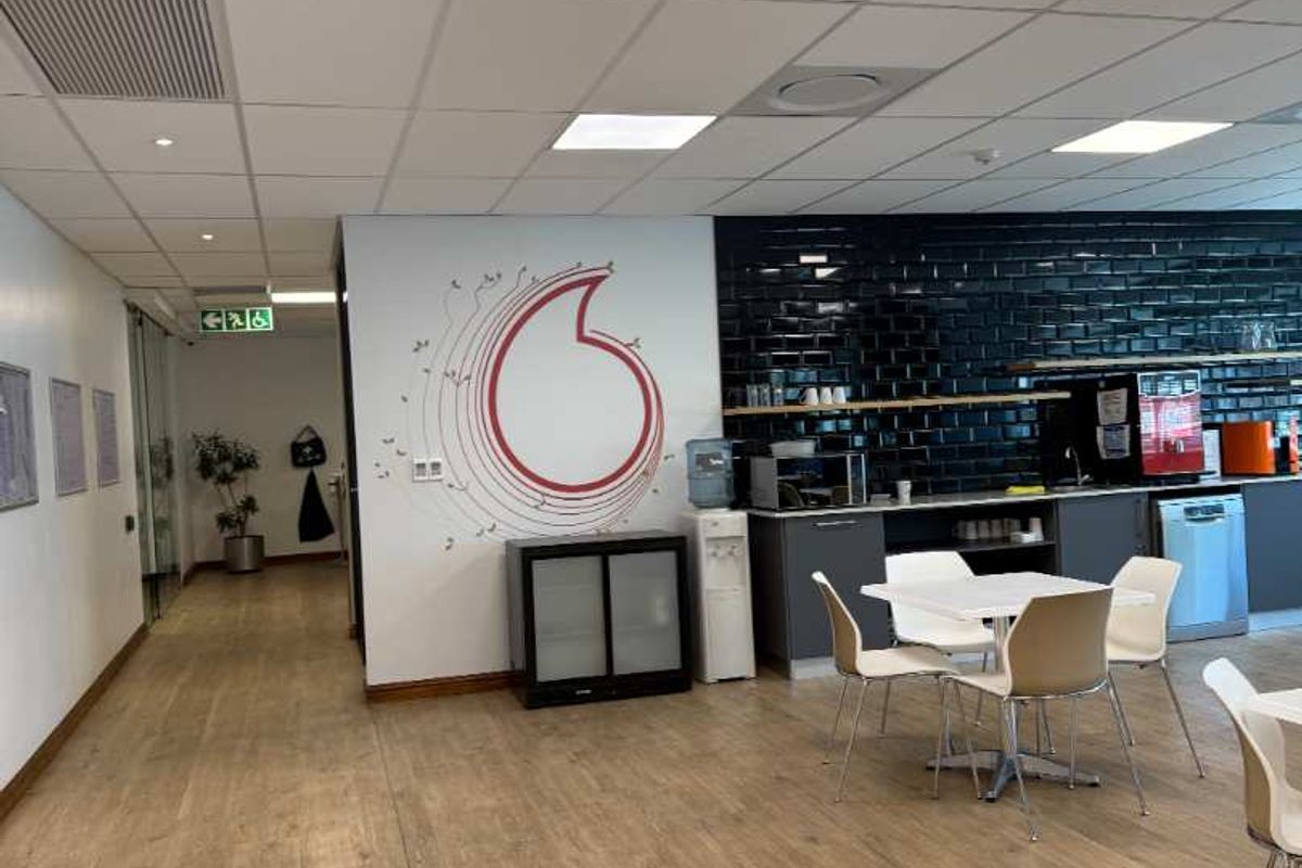 beautifully fitted out 950m2 office to let in the Towers - Photo 3