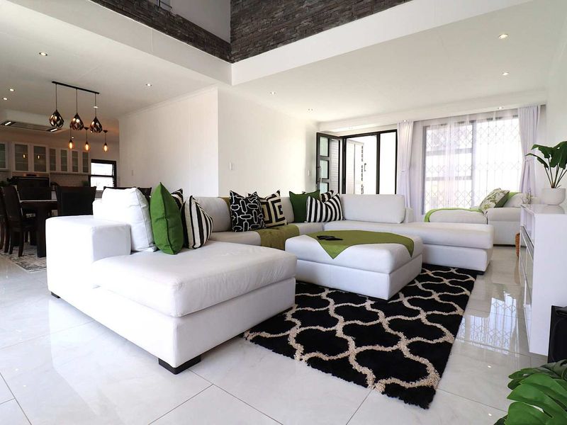 3-Bedroom Beach House with Flat for sale in Swakopmund, Namibia - Photo 3