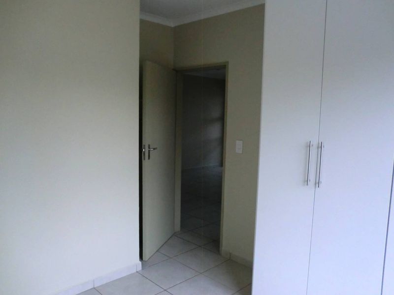 2 Bedroom 2 Bathrooms in Brentwood Park - Photo 10