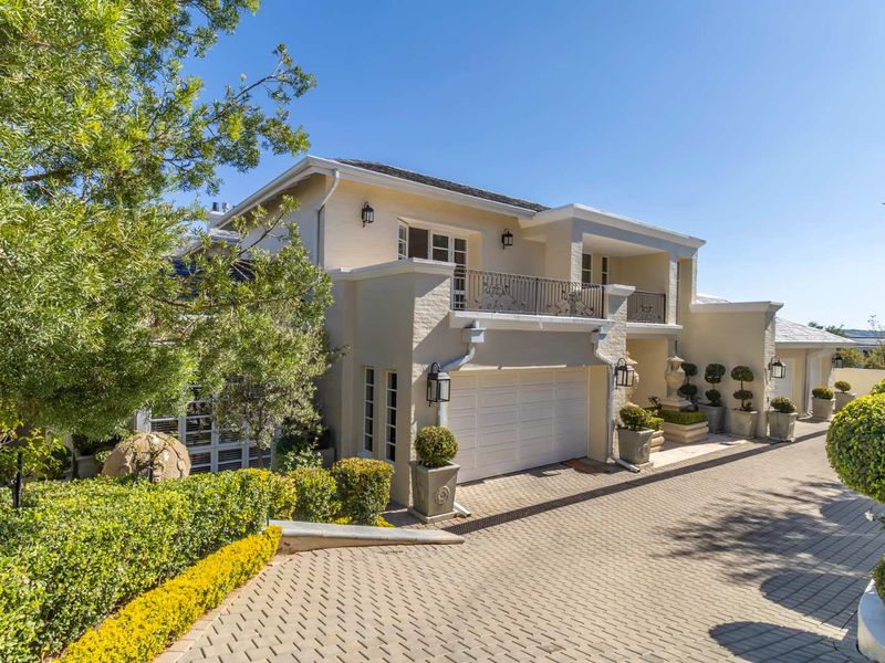 Distinguished Country Manor House - Photo 5