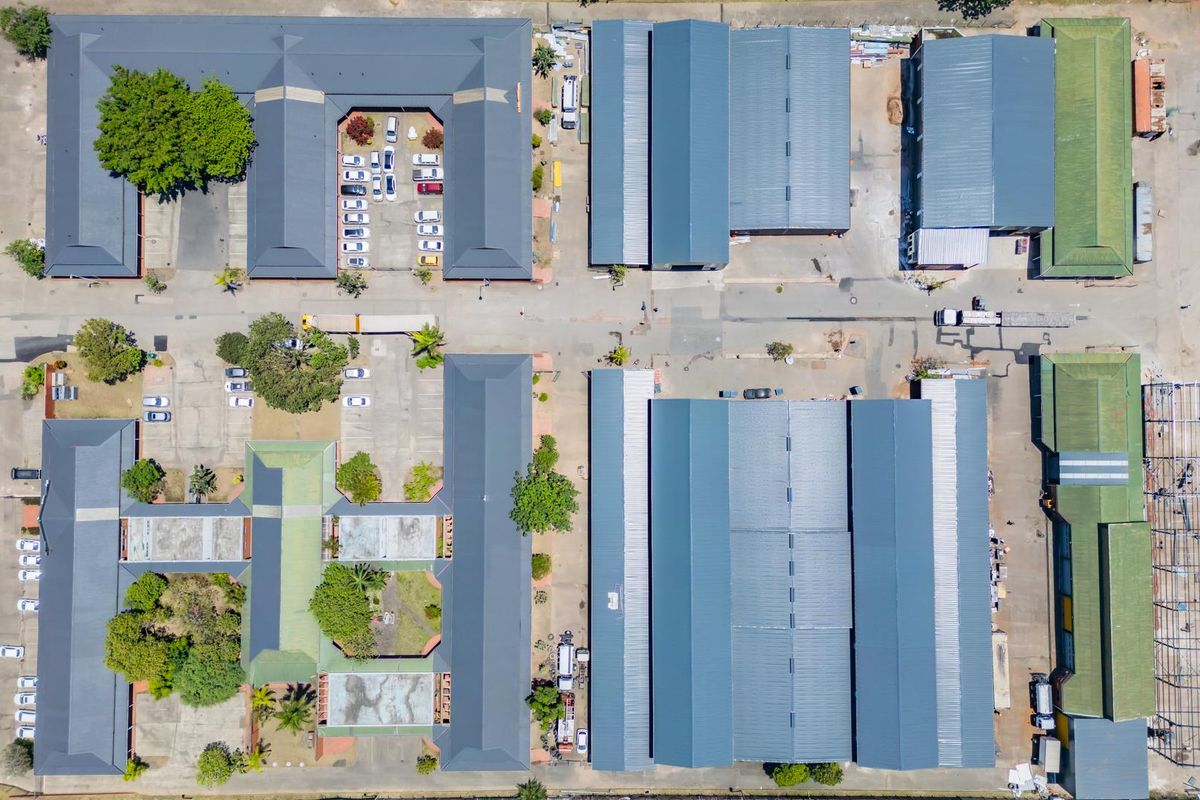 Industrial Campus for Sale - Phoenix | Controlled Access + Hardstand - Photo 3