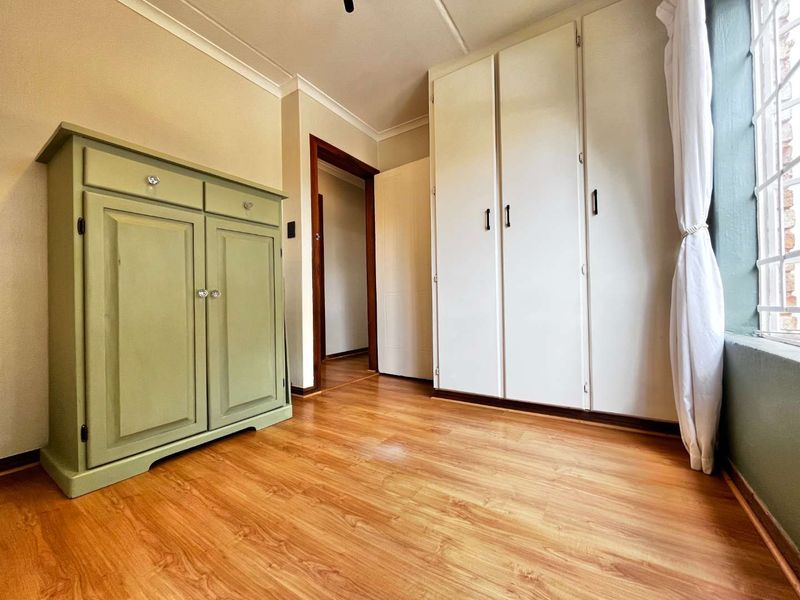 A Hidden Gem with Soul – Ground Floor Beauty - Photo 7