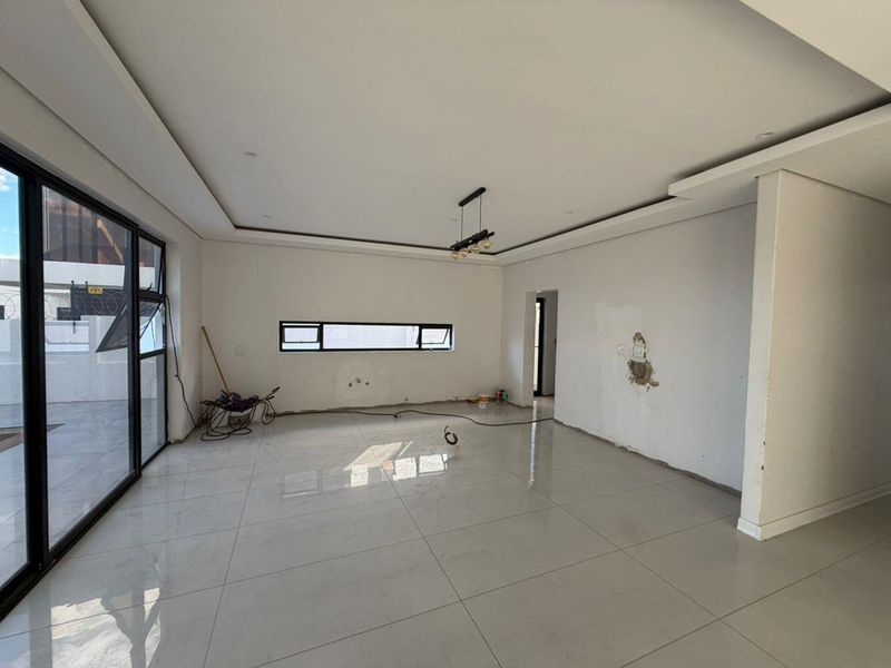 4 BEDROOMS DOUBLE STOREY HOUSE FOR SALE - ACADEMIA - Photo 2