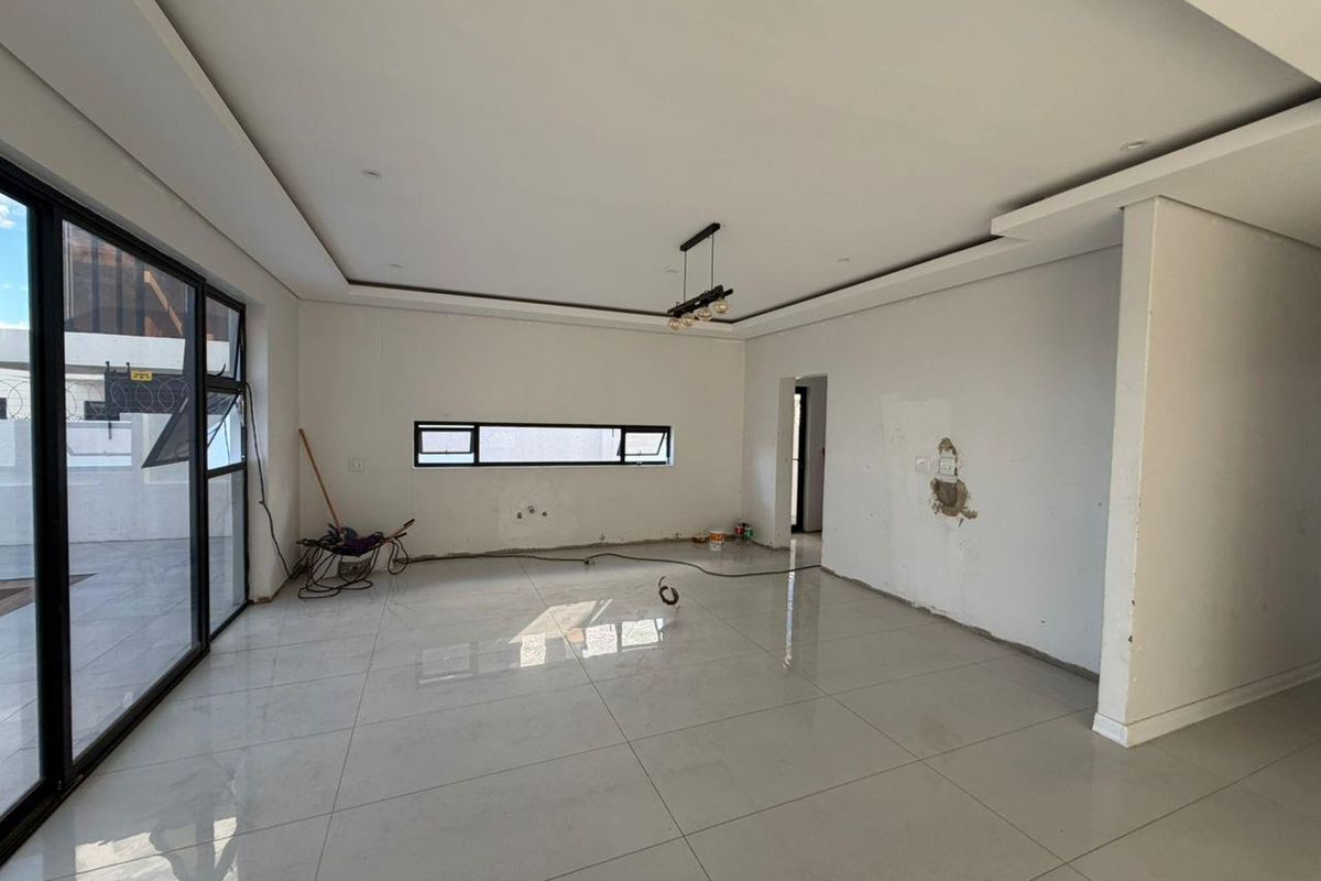 4 BEDROOMS DOUBLE STOREY HOUSE FOR SALE - ACADEMIA - Photo 2