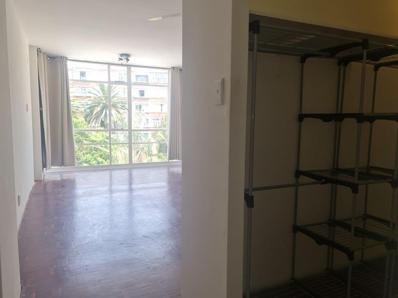 Perfect location. A step away from the Killarney Mall! - Photo 10