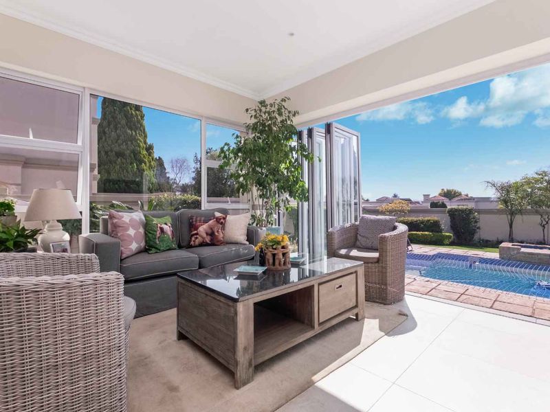 STRIKING AND SOPHISTICATED FAMILY HOME IN A SOUGHT AFTER QUIET AND SERENE LOCATION - Photo 2