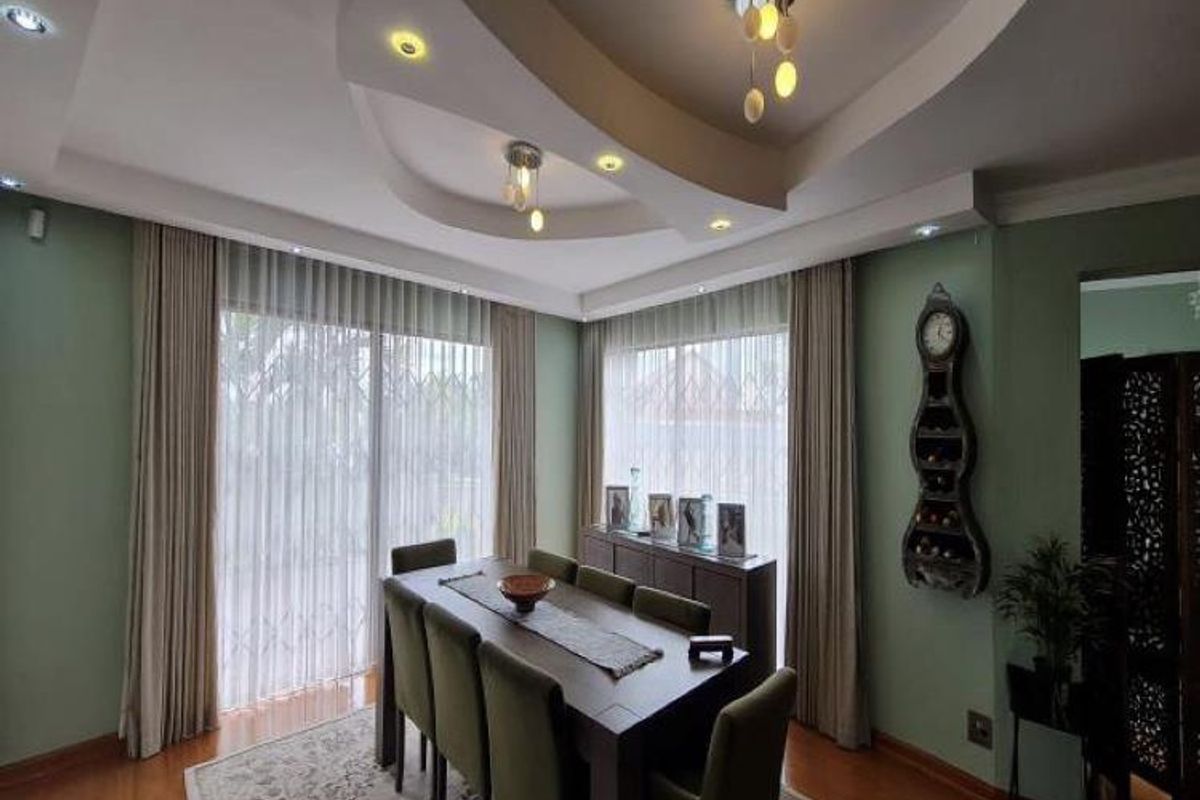 Stunning Luxury Home for Sale in Sterpark, Polokwane - Photo 4