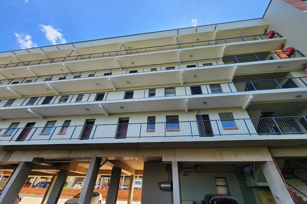 1 Bedroom Apartment to Rent in Die Hoewes, Centurion – 168 Apartments on Gerhard - Photo 2