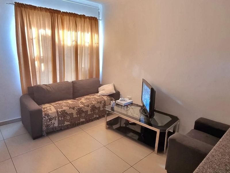 SPACE SPACE - 3 BEDROOM TOWNHOUSE OTJOMUISE - Photo 10