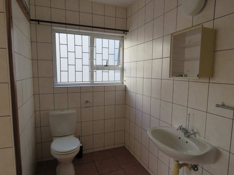 Spacious 4-Bed Unit in Secure Avis Complex – 135m2 of Comfort - Photo 6