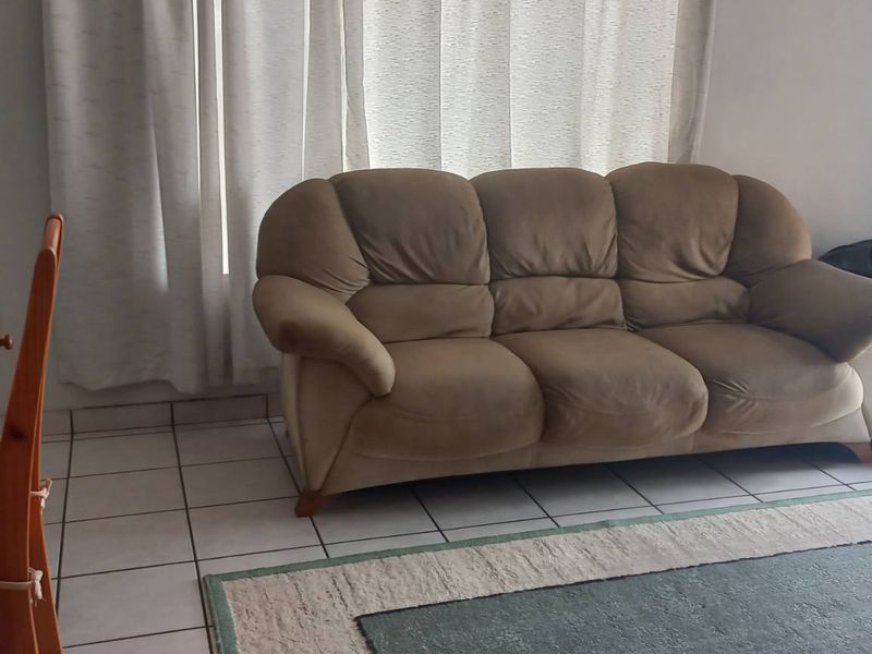 Call this 4 bedroom house your home! - Photo 10