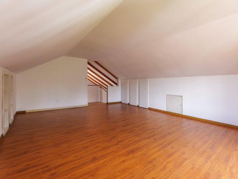 2 BEDROOM LOFT APARTMENT FOR SALE IN BRYANSTON - Photo 4