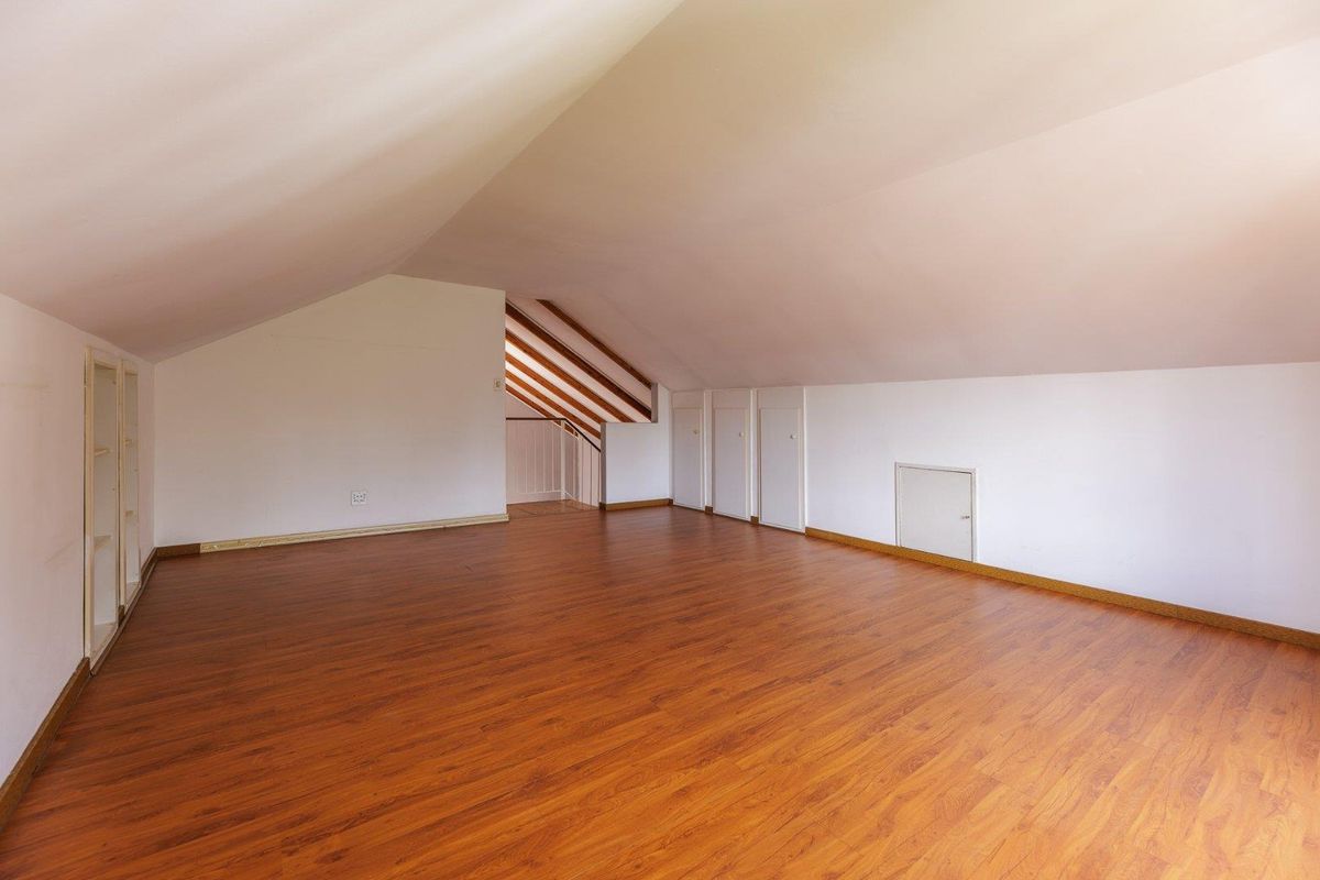 2 BEDROOM LOFT APARTMENT FOR SALE IN BRYANSTON - Photo 4
