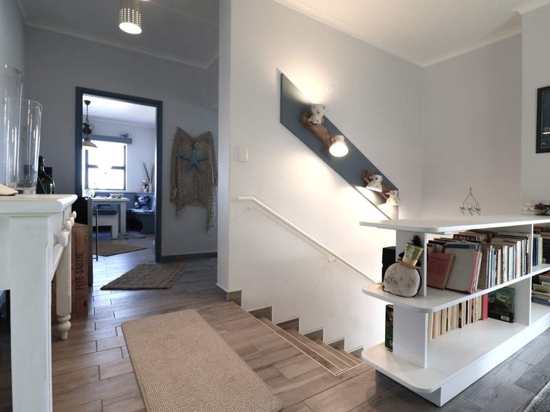 Sea-View House for Sale, Swakopmund - Photo 9