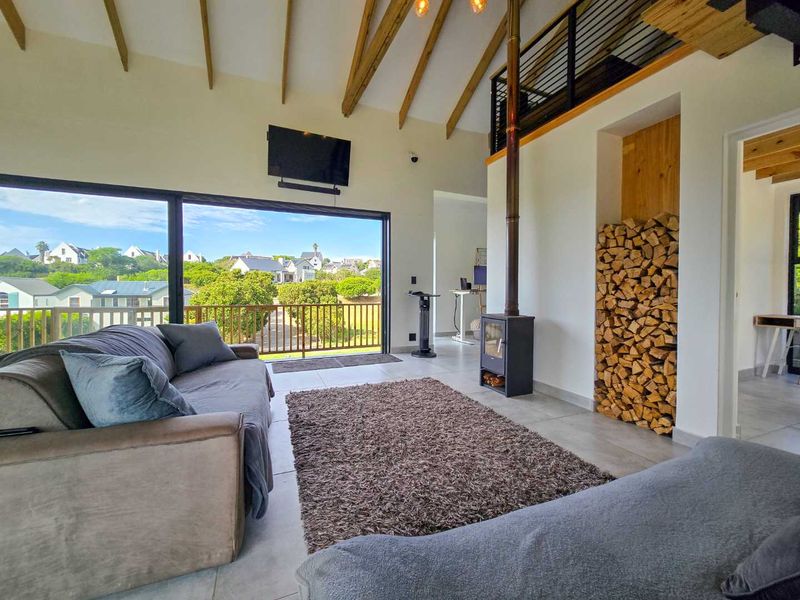 Neat two Bedroom home for sale in Stilbaai-Wes. - Photo 6