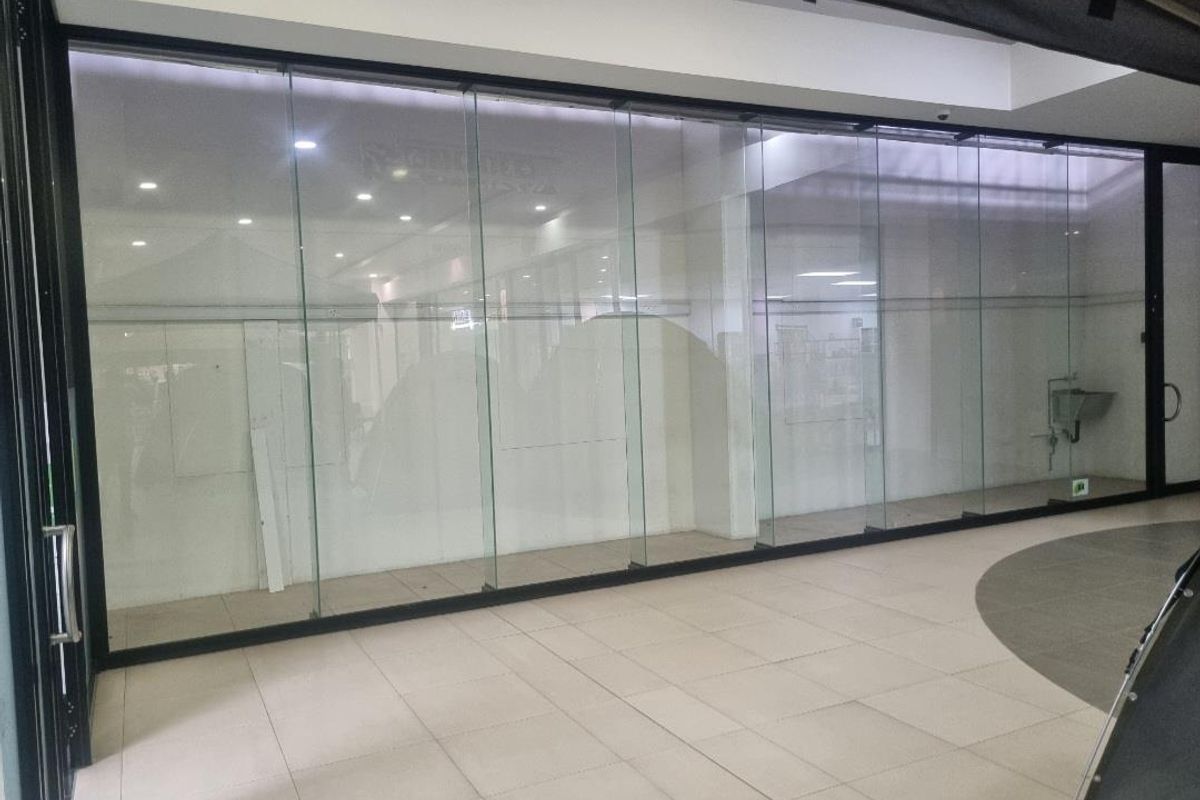 SHOP FRONT/KIOSK/ - Photo 2