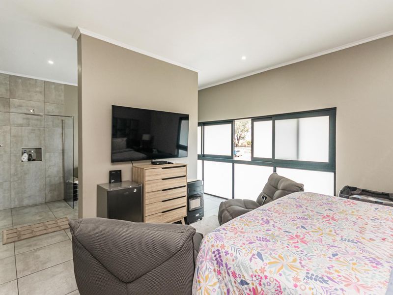 Modern Family Home for Sale – Secure Estate Living - Photo 8