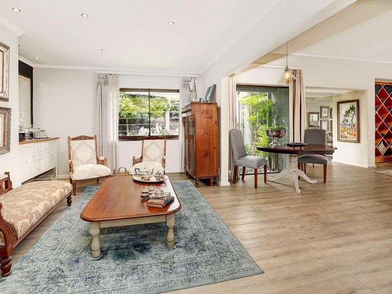 Tastefully Modernized Family Home with Ample Entertainment Spaces and Stunning Views - Photo 10