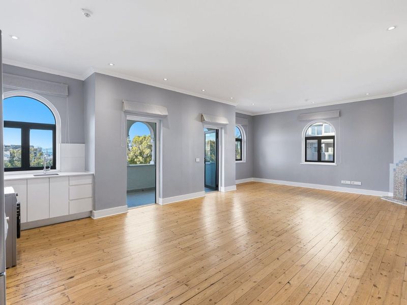 Stylish 2-Bedroom Apartment - PET FRIENDLY - AVAILABLE IMMEDIATELY - Photo 7