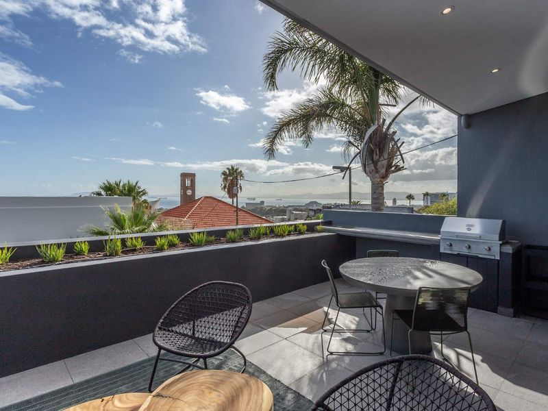 Most breathtaking ocean-views and tranquility meet in this secure environment! - Photo 2