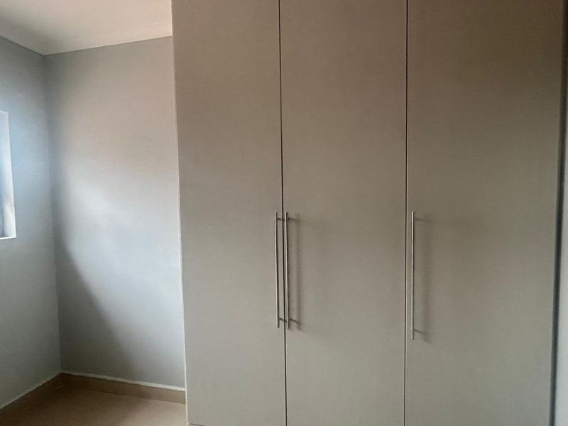 Newly Built Modern 4 Bedroom Full Title Double-Storey Home in Upmarket Secure Estate - Photo 8