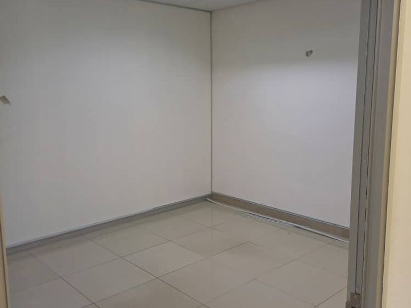 Office to rent in Southern Industrial - Photo 3