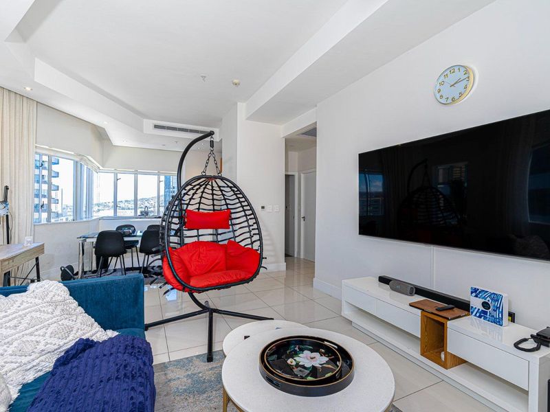 Stunning Apartment in Central Cape Town - Photo 10