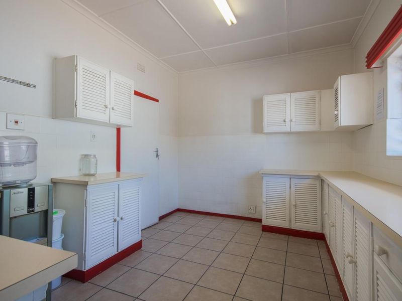 High-Traffic Office Location with Full Business Rights - Photo 10