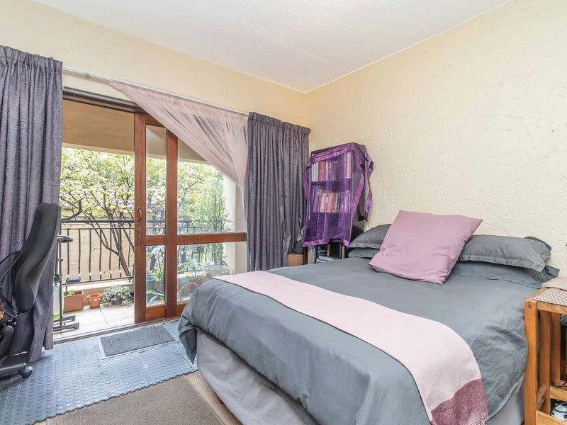 ☀️ Bachelor Bliss with a Balcony You’ll Use All Year Round! - Photo 6