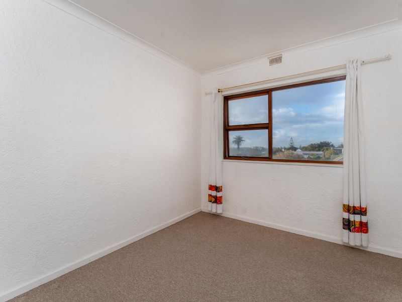 INVESTMENT 1 BED APARTMENT. - Photo 6