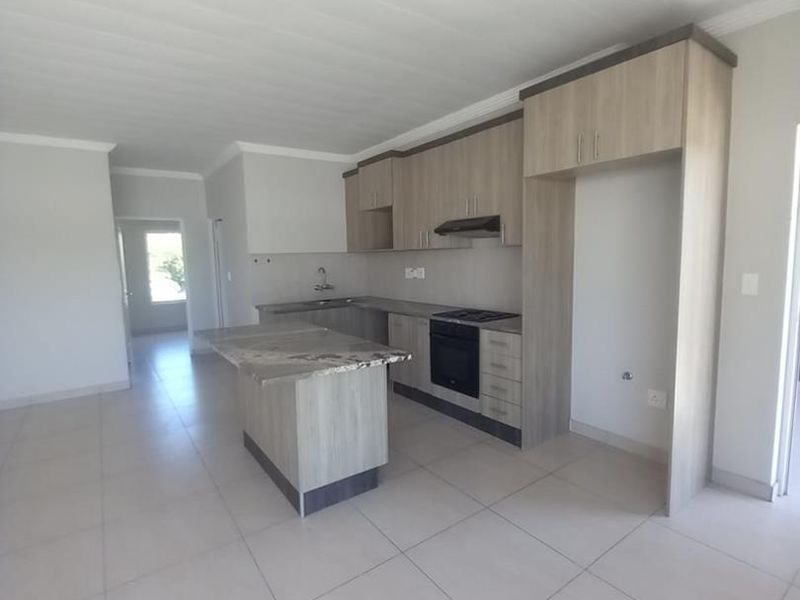 MODERN APARTMENT FOR SALE PIONIERSPARK EXT 1 - Photo 4