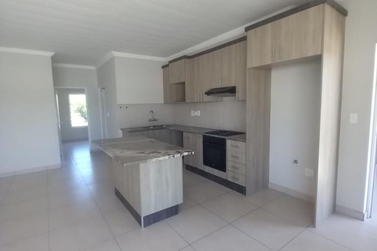 MODERN APARTMENT FOR SALE PIONIERSPARK EXT 1 - Photo 4