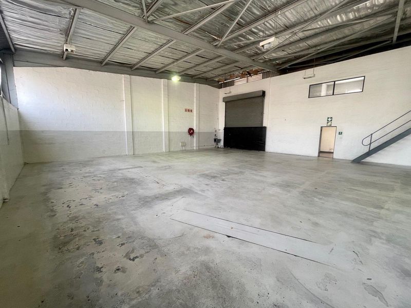Hendra - Mini Factory / Warehouse To-Let | Red Hill - Photo 2