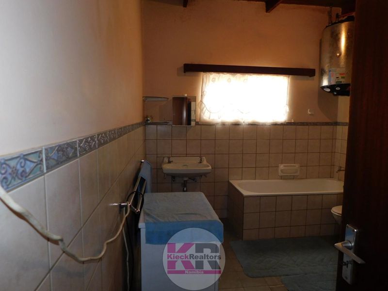 Henties Bay: 3 Bedroom Home For Sale - Photo 9