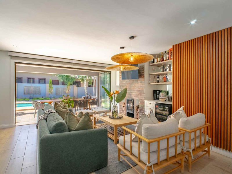 A Luxurious Home for Sale in Midlands Estate - Photo 4